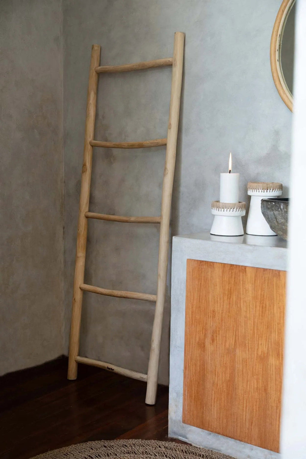 Tulum dekorationsstige – teak, 165 cm