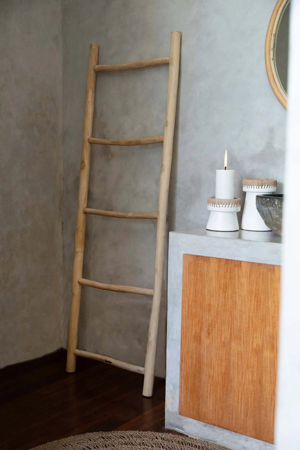 Tulum dekorationsstige – teak, 165 cm